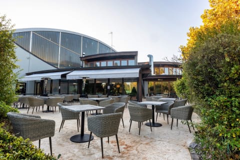 Restaurant &amp; Bar in Modena | Modena Club Cafe | David Lloyd Clubs