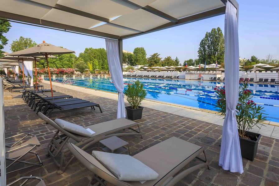 Outdoor pool David Lloyd Malaspina